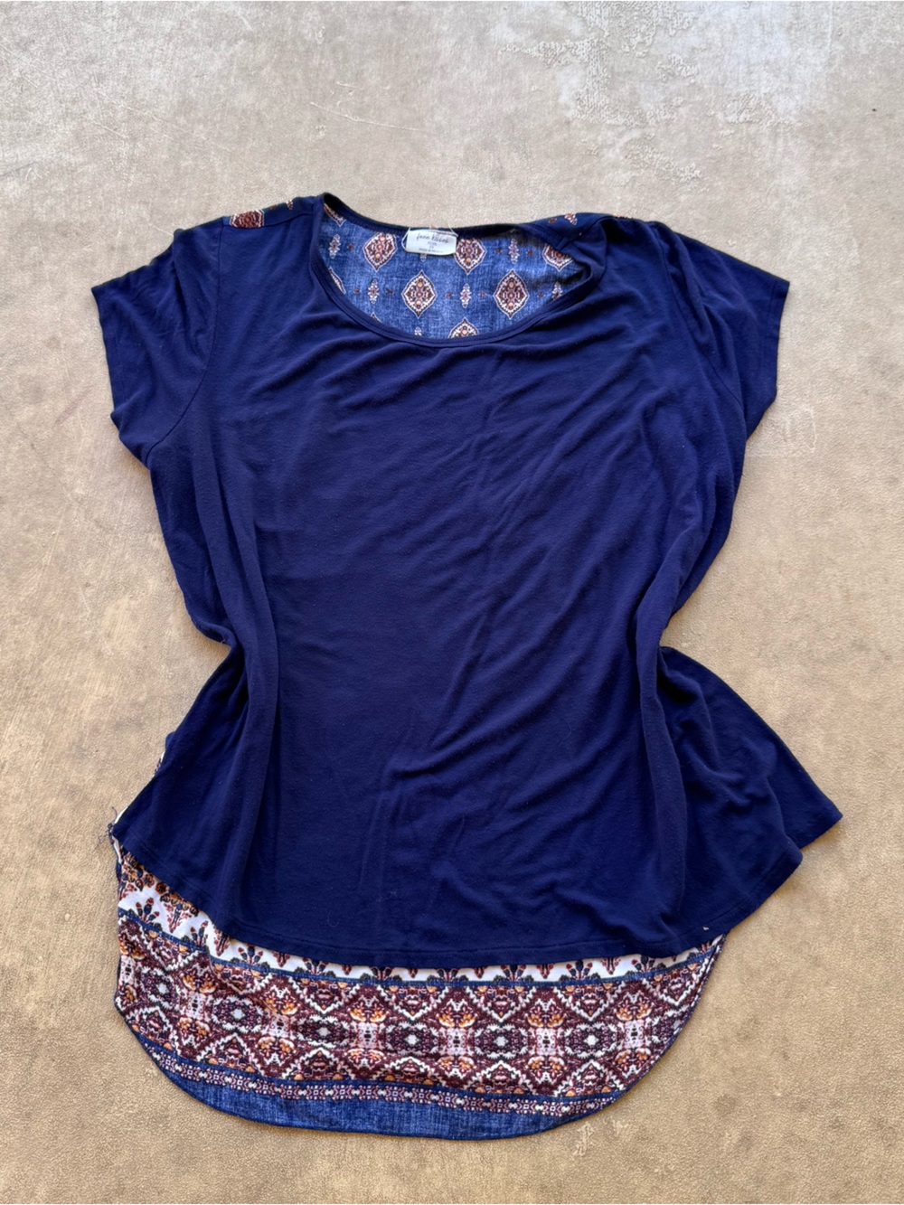 Free Kisses Navy Short-Sleeve Top with Patterned Hem